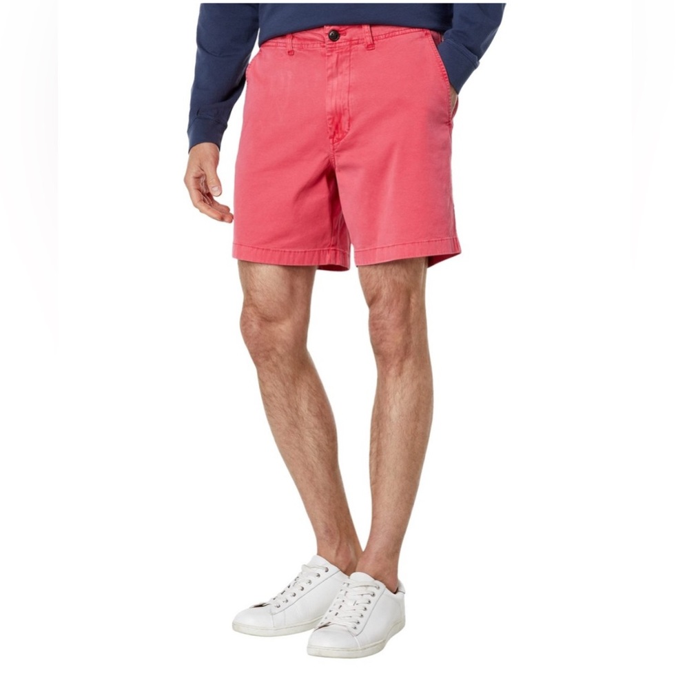 Vineyard Vines 28 NWT 7”
ISLAND Men's Coral Flat Front Shorts